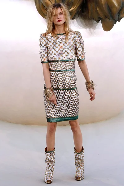 Look 60